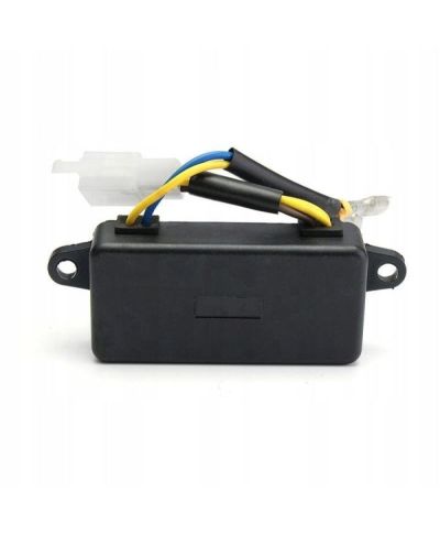 REGULATOR NAPIĘCIA AGREGATU PRĄDOTWÓRCZEGO 250V 220µF 2-4PIN PROSTOKĄT